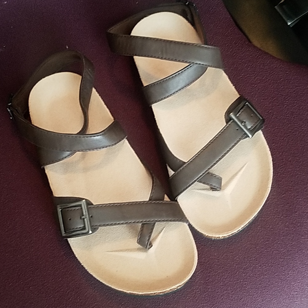 Chellysun Roman Sandals Buckle Peep-toe Flat Shoes